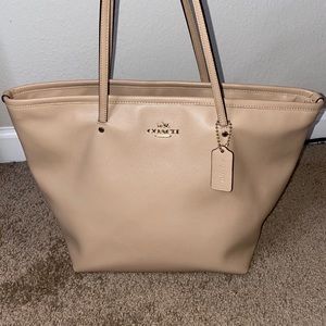 Coach tote bag